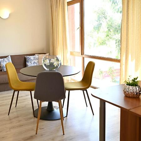 Apart Hotel Primavera 2 พรีมอร์สโก ภายนอก รูปภาพ