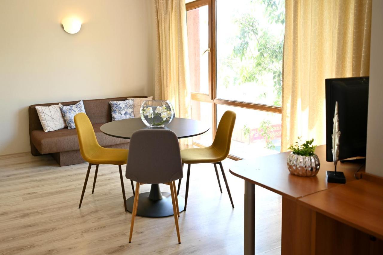 Apart Hotel Primavera 2 พรีมอร์สโก ภายนอก รูปภาพ